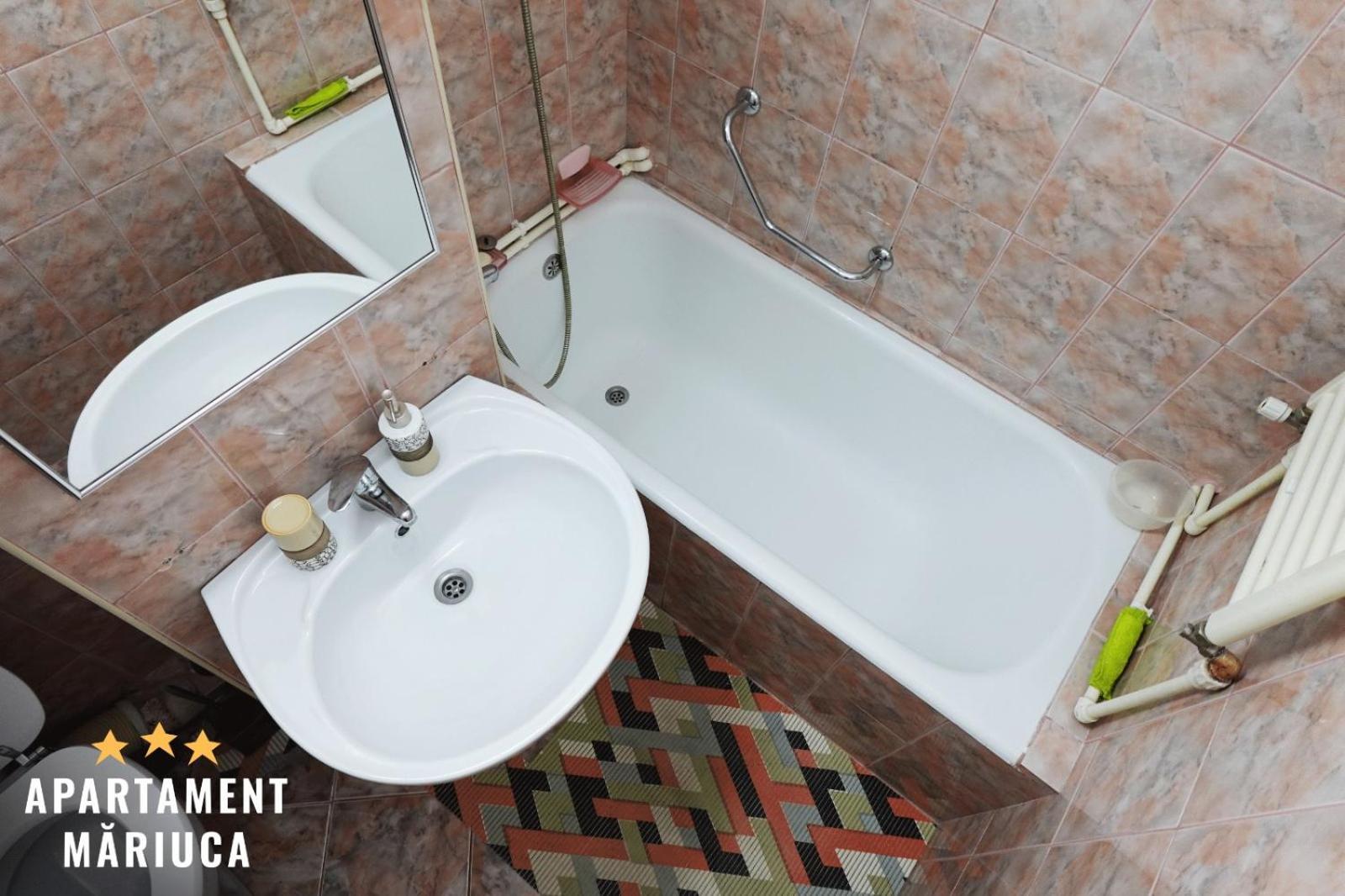 Mariuca Apartament 부스테니 외부 사진